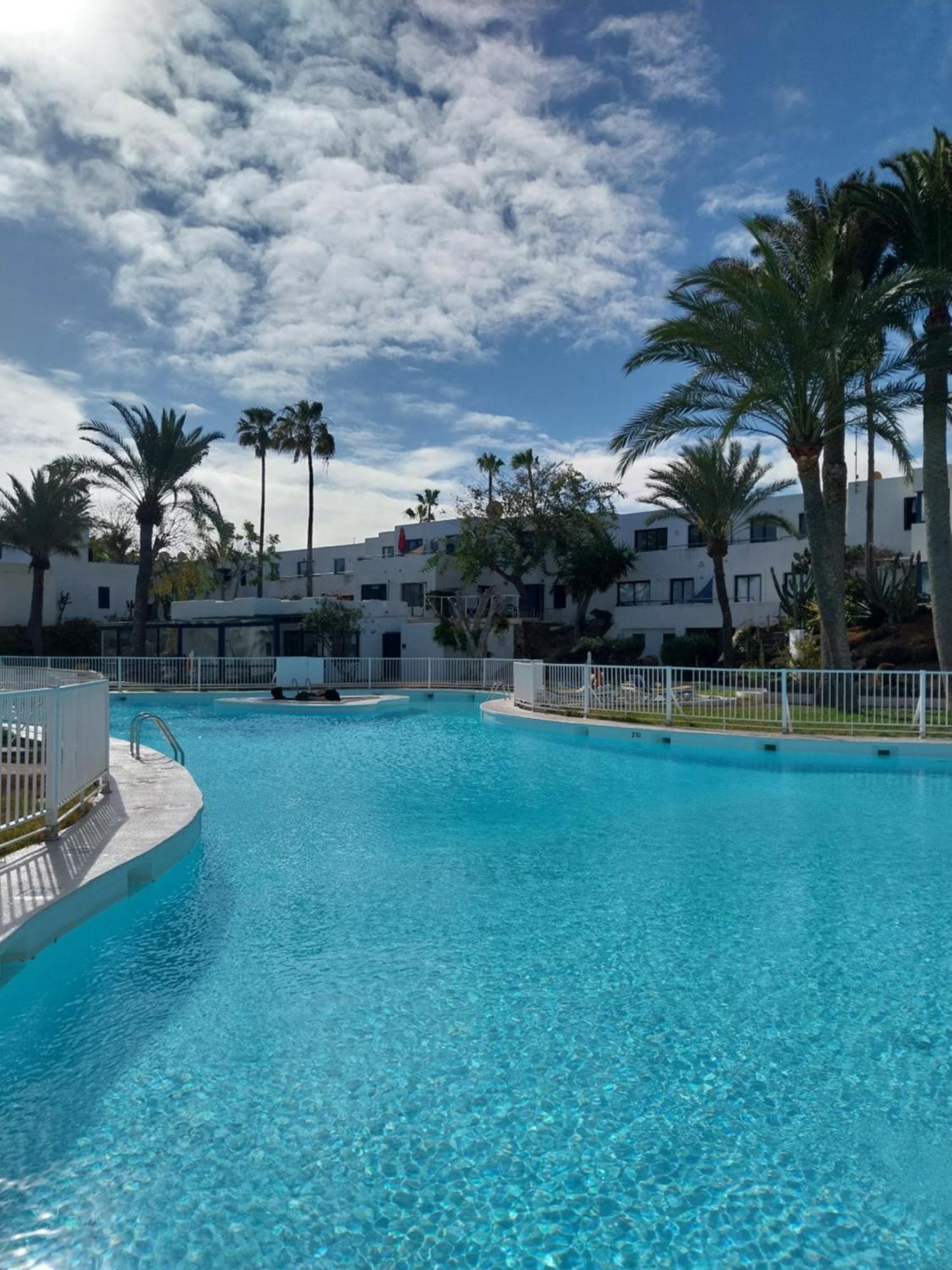 Royal Blue Corralejo By Sea You There Fuerteventura Exterior photo